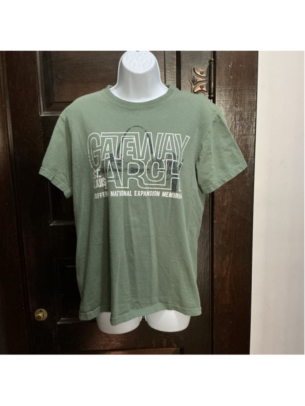 (52) Gateway Arch St. Louis National Expansion Memorial T-Shirt